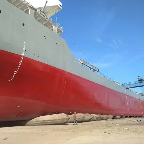 Standardisering understøtter sund industriudvikling: Internationalt samarbejde om marineairbags uddybes